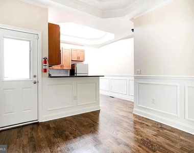 1315 N 19th Street - Photo Thumbnail 6