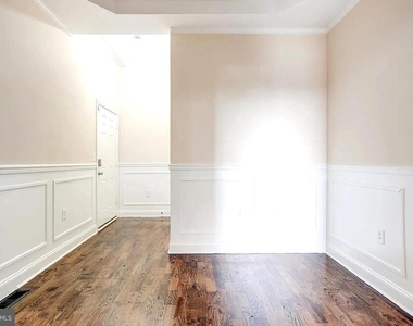 1315 N 19th Street - Photo Thumbnail 3