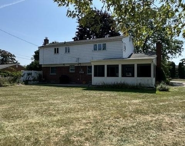 3480 Arrowvale Street - Photo Thumbnail 5
