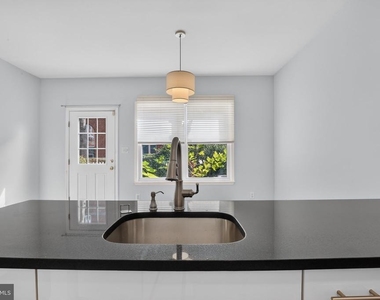 2813 Ogden Street - Photo Thumbnail 8