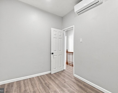 345 Winton Street - Photo Thumbnail 16