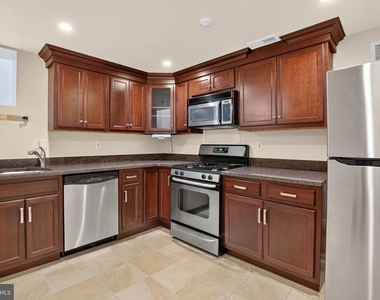 1027-31 N 4th Street - Photo Thumbnail 5