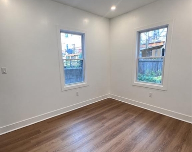 647 N 16th Street - Photo Thumbnail 12