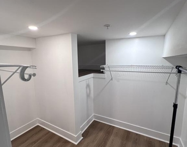 647 N 16th Street - Photo Thumbnail 15