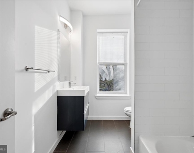1200 N 5th Street - Photo Thumbnail 4