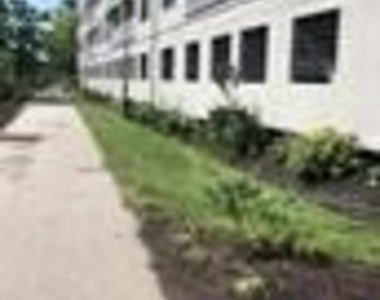 2 Leverington Avenue - Photo Thumbnail 2