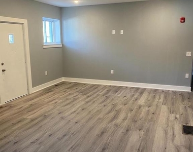 2700 Ash Street - Photo Thumbnail 1