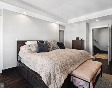 1526 Parrish Street - Photo Thumbnail 13