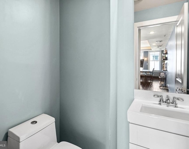1526 Parrish Street - Photo Thumbnail 7