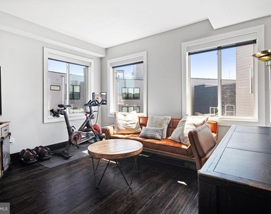 1526 Parrish Street - Photo Thumbnail 20
