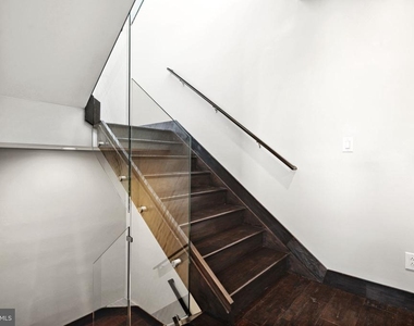 1526 Parrish Street - Photo Thumbnail 27