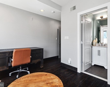 1526 Parrish Street - Photo Thumbnail 21