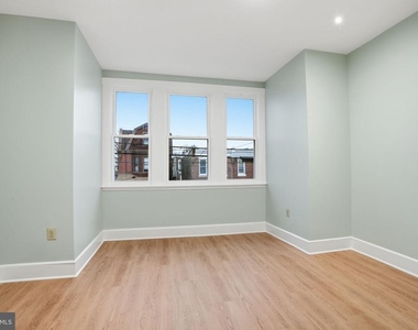 5604 2nd Street - Photo Thumbnail 5