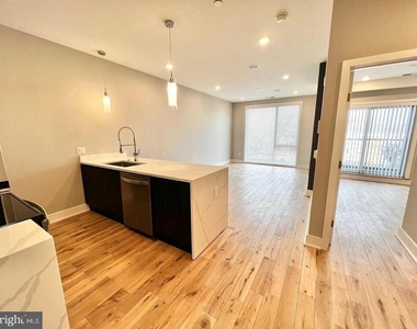 1000 W Girard Avenue - Photo Thumbnail 31