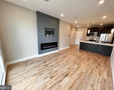 1000 W Girard Avenue - Photo Thumbnail 33