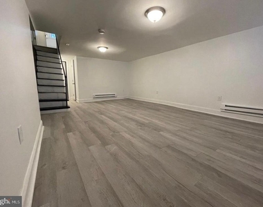 2731 N Darien Street - Photo Thumbnail 4