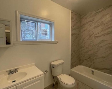 2731 N Darien Street - Photo Thumbnail 7