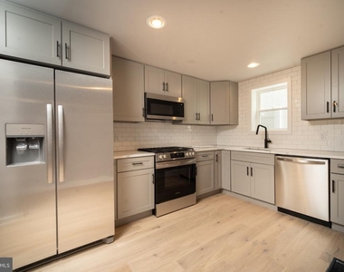 1238 S Warnock Street - Photo Thumbnail 4