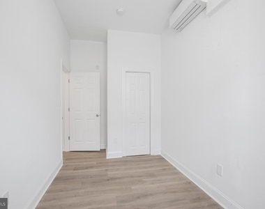 2046 E Huntingdon Street - Photo Thumbnail 14