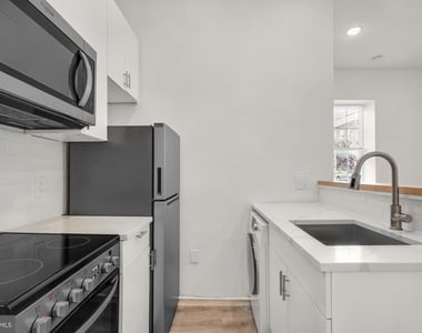 2046 E Huntingdon Street - Photo Thumbnail 7