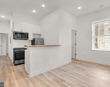 2046 E Huntingdon Street - Photo Thumbnail 5