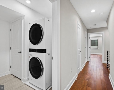 1600 N Bodine Street - Photo Thumbnail 18