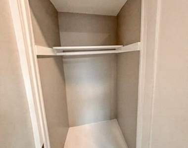 2529 Collins Street - Photo Thumbnail 6