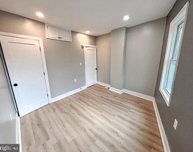 2529 Collins Street - Photo Thumbnail 10