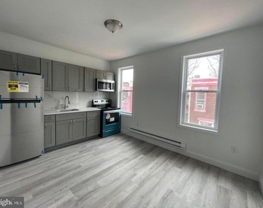 2731 N Darien Street - Photo Thumbnail 1