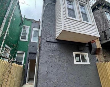 2731 N Darien Street - Photo Thumbnail 11