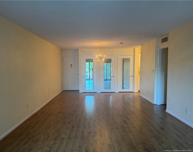 1100 Clarendon Street - Photo Thumbnail 10
