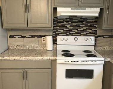 102 Singletary Street - Photo Thumbnail 5