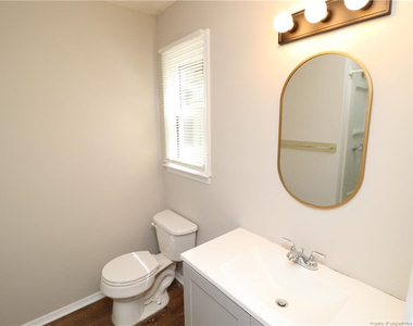 3905 Lexington Drive - Photo Thumbnail 12