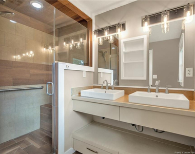 604 Roundtree Drive - Photo Thumbnail 23