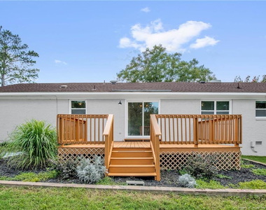 604 Roundtree Drive - Photo Thumbnail 25