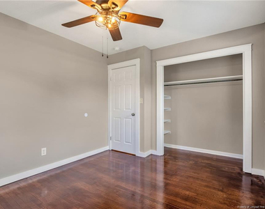 604 Roundtree Drive - Photo Thumbnail 17