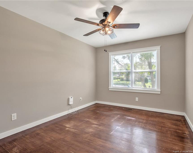 604 Roundtree Drive - Photo Thumbnail 12