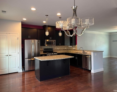 1137 Boxcar Way - Photo Thumbnail 2