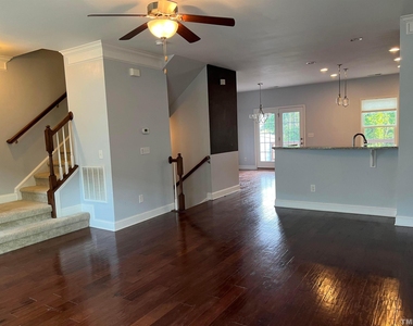 1137 Boxcar Way - Photo Thumbnail 1