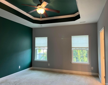1137 Boxcar Way - Photo Thumbnail 8