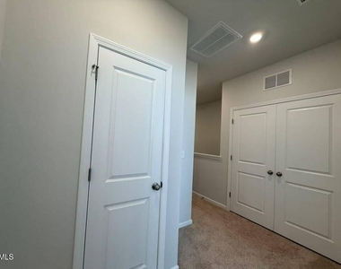 152 Fideaux Boulevard - Photo Thumbnail 20