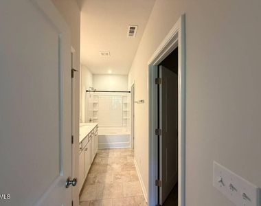 152 Fideaux Boulevard - Photo Thumbnail 15