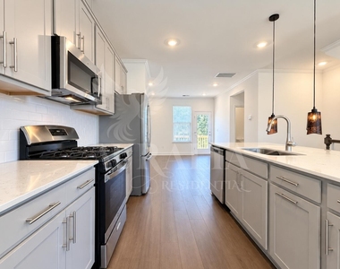 3210 Gypsum Drive - Photo Thumbnail 12