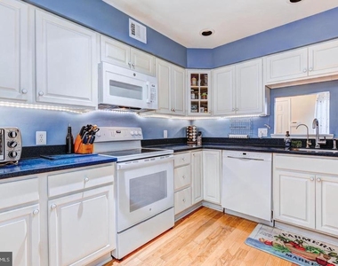 114 Pinecrest Lane - Photo Thumbnail 2