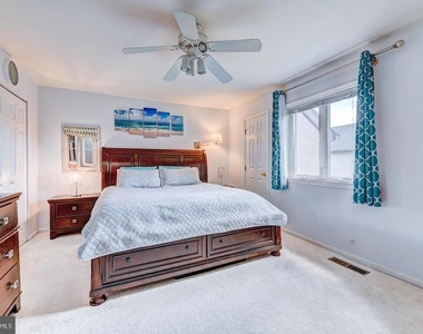 114 Pinecrest Lane - Photo Thumbnail 9