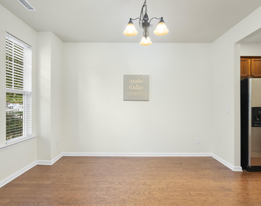 3002 Berkeley Springs Place - Photo Thumbnail 5