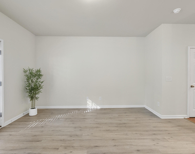 3002 Berkeley Springs Place - Photo Thumbnail 16