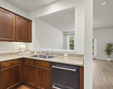 3002 Berkeley Springs Place - Photo Thumbnail 8