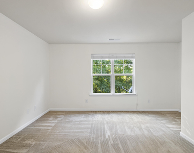 3002 Berkeley Springs Place - Photo Thumbnail 20