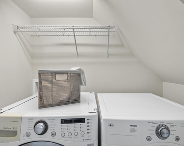 3002 Berkeley Springs Place - Photo Thumbnail 27